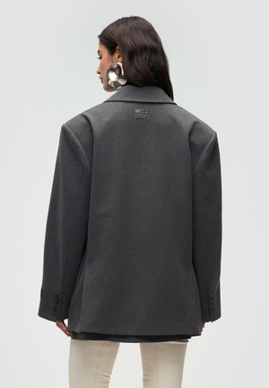 Sijoitus 12: WRSTBHVR - WRSTBHVR BLAZER MADDEN V2 BLAZER - Bleiseri