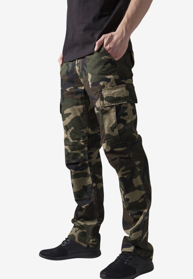 Urban Classics CAMOUFLAGE CARGO PANTS - Cargobroek - green