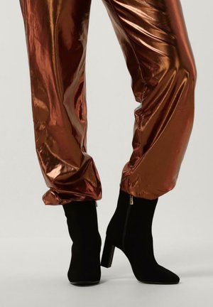 Notre-V Boots à talons - zwart