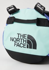 The North Face BASE CAMP DUFFEL - XS - Ranac - indigo plum-bright foam-papaya