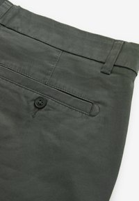 Next SKINNY FIT STRETCH CHINO - Kratke hlače - grey