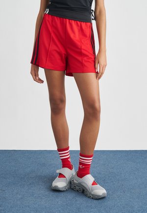 Shorts - better scarlet/black