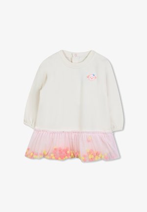 Biała sukienka z długim rękawem i marszczeniami; różowa spódnica z tiulu z kolorowymi pomponami; okrągły dekolt; mały haft misia na piersi.