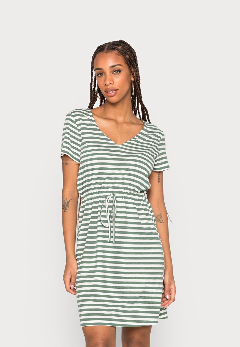 VILA VIMOONEY V NECK STRING DRESS - Vestido de malha - laurel wreath/white