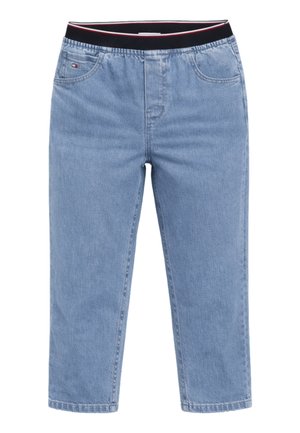 Jeans in denim azzurro chiaro con vita elasticizzata con strisce nere, bianche e rosse, tasche frontali e un piccolo logo sulla tasca sinistra.
