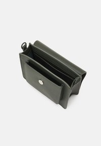 HVISK CAYMAN POCKET STRUCTURE - Schoudertas - ultimate green