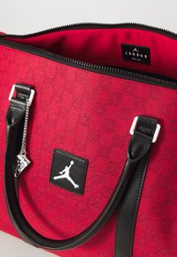 Jordan MONOGRAM DUFFLE BAG  - Borsa per lo sport - varsity red