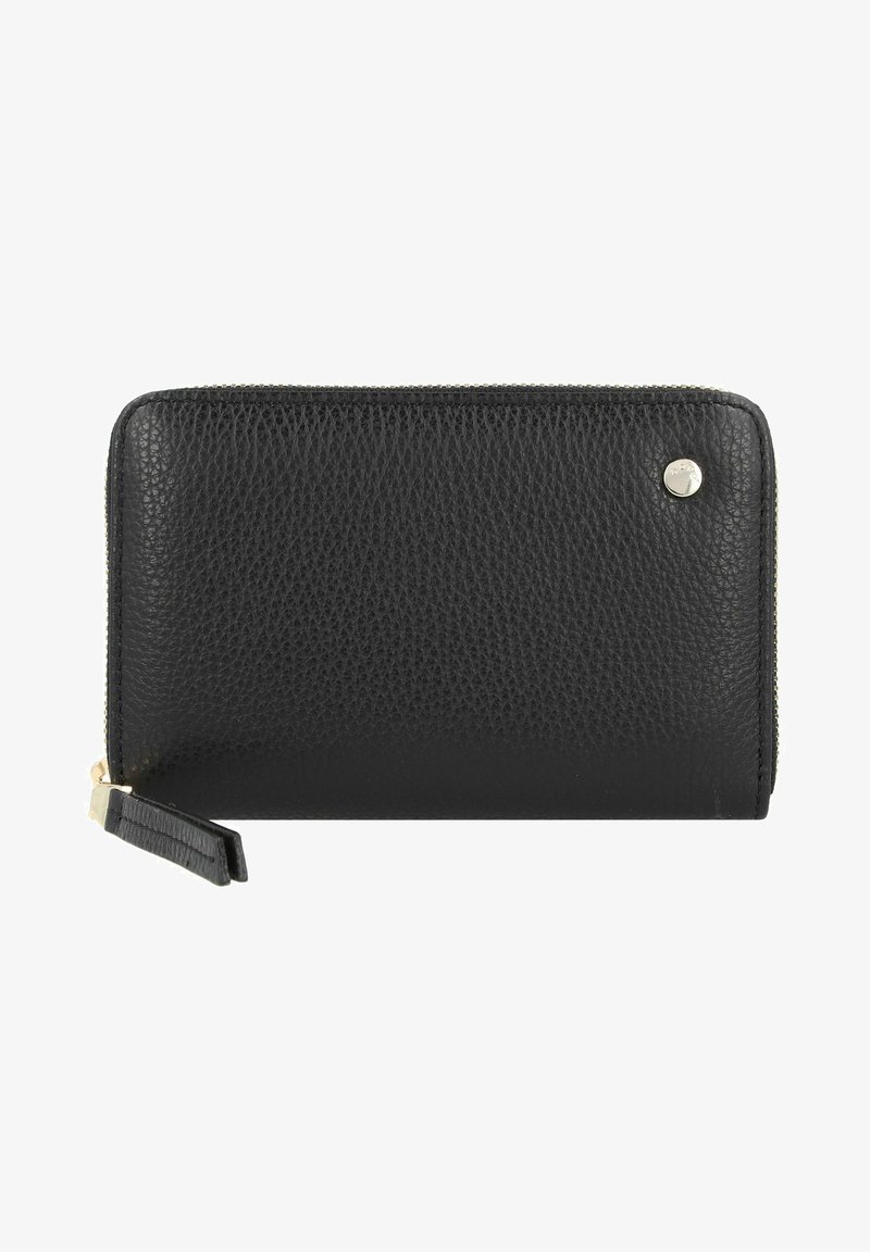 Cartera de cuero negro con textura de guijarros, cierre de cremallera, herrajes en tono dorado y un pequeño logo en la parte frontal. Incluye una correa para la muñeca.