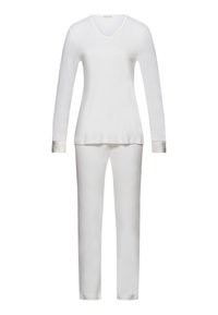 Top blanco de mangas largas y escote en V, combinado con pantalones a juego, con una textura suave y puños en contraste. Diseño simple y aerodinámico.
