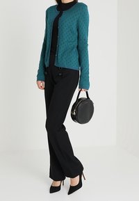 Anna Field Strickjacke - green