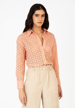 AN'GE WITH ENGLISH EMBROIDERY - Chemisier - peche