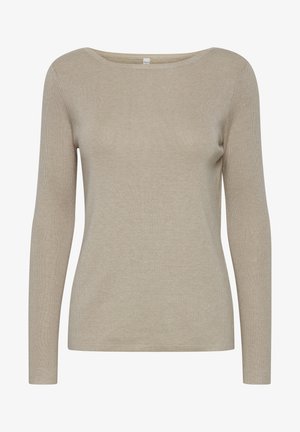 Suéter beige de manga larga con textura acanalada y escote ancho. Tejido suave con un diseño ajustado y una marca mínima en el cuello.