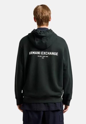 Schwarzer Kapuzenpullover von Armani Exchange mit weißem Logo auf der Rückseite, mit lässigem Schnitt, gerippten Bündchen und weicher Textur.
