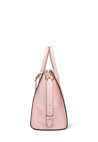 Roze leren handtas met een driehoekige vorm, gladde textuur, langwerpige dubbele handvatten en een gouden ritssluiting aan de bovenkant.