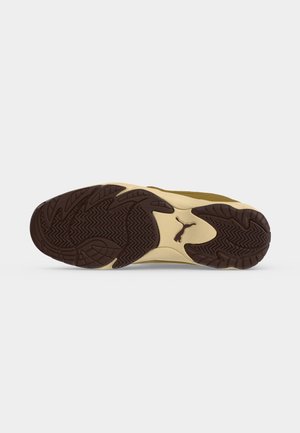 PUMA King Indoor Cow Leather Soccer Shoes Men's — foto 6