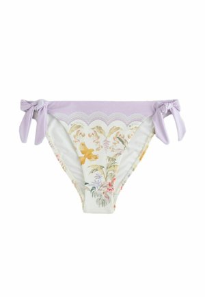 Weiße Bikinihöschen mit pastellfarbenem Blumen- und Vogeldruck, hellviolettem gezacktem Saum und seitlichen Bindeschleifen an beiden Hüften.