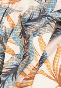 J&JOY FEIRA LEAVES - Shorts - multicolored