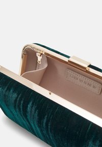 Forever New Kuvertväska - dark green