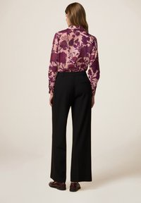 Oltre PALAZZO CON PROFILI   - Pantalon classique - nero