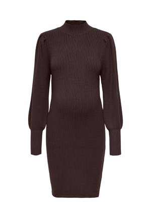 Robe longue en maille côtelée marron foncé à manches longues, col montant et épaules légèrement bouffantes, silhouette ajustée se terminant au-dessus du genou.