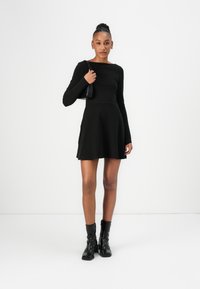 Tommy Jeans ESSENTIAL DRESS - Vestito di maglina - black