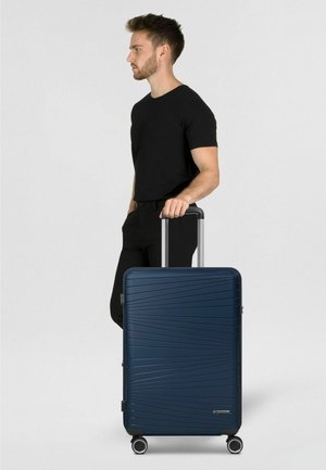 FRANKY, DALLAS 3.0 4 ROLLEN TROLLEY M 65 CM MIT DEHNFALTE UNISEX - Trolley - dark blue