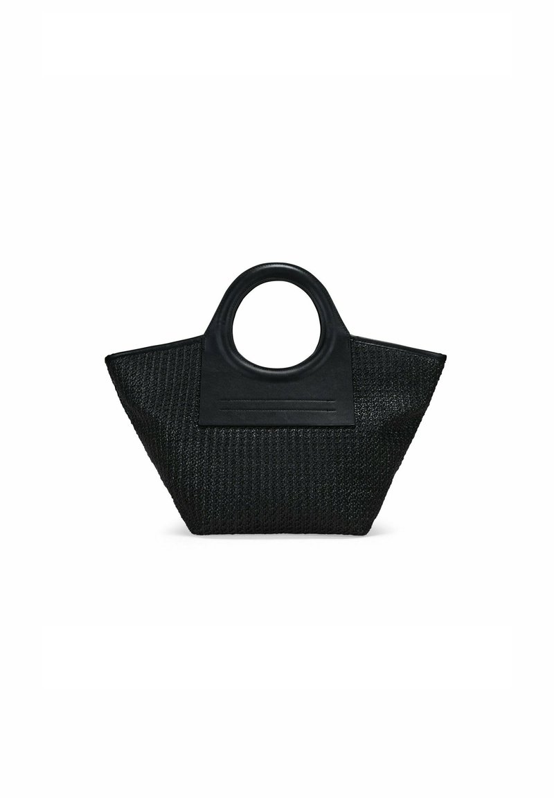 Bolso de mano tejido en negro con una base ancha, forma estructurada, asa circular en la parte superior y un detalle de cuero suave en la parte frontal.