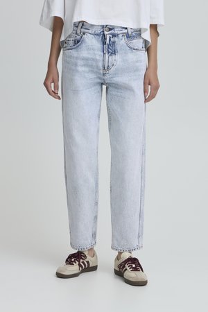 Ravne kavbojke - light blue denim