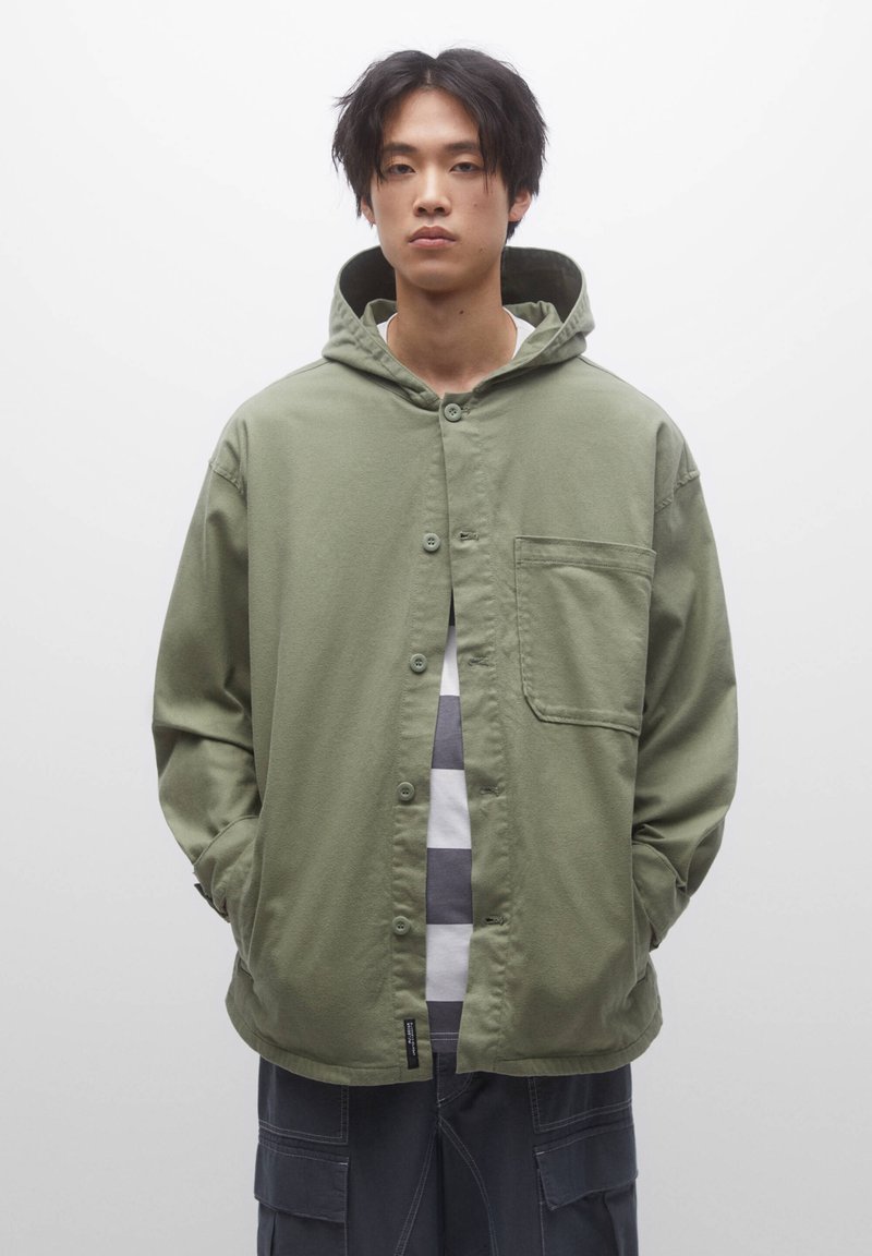 PULL&BEAR FLOWING Lichte jas khaki/kaki Zalando.nl