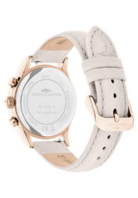 Rond horloge met een roségouden roestvrijstalen kast, witte leren band en gepolijst achterklep. Gegraveerde tekst en logo zichtbaar op de achterkant.