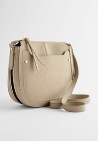 Next SADDLE STANDARD - Keresztpántos táska - bone cream