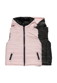 Kamizelka pikowana z różowym przodem i czarnym tyłem, z kapturem, zamknięciem na zamek błyskawiczny oraz dwoma bocznymi kieszeniami. Całość z pikowanym wzorem.