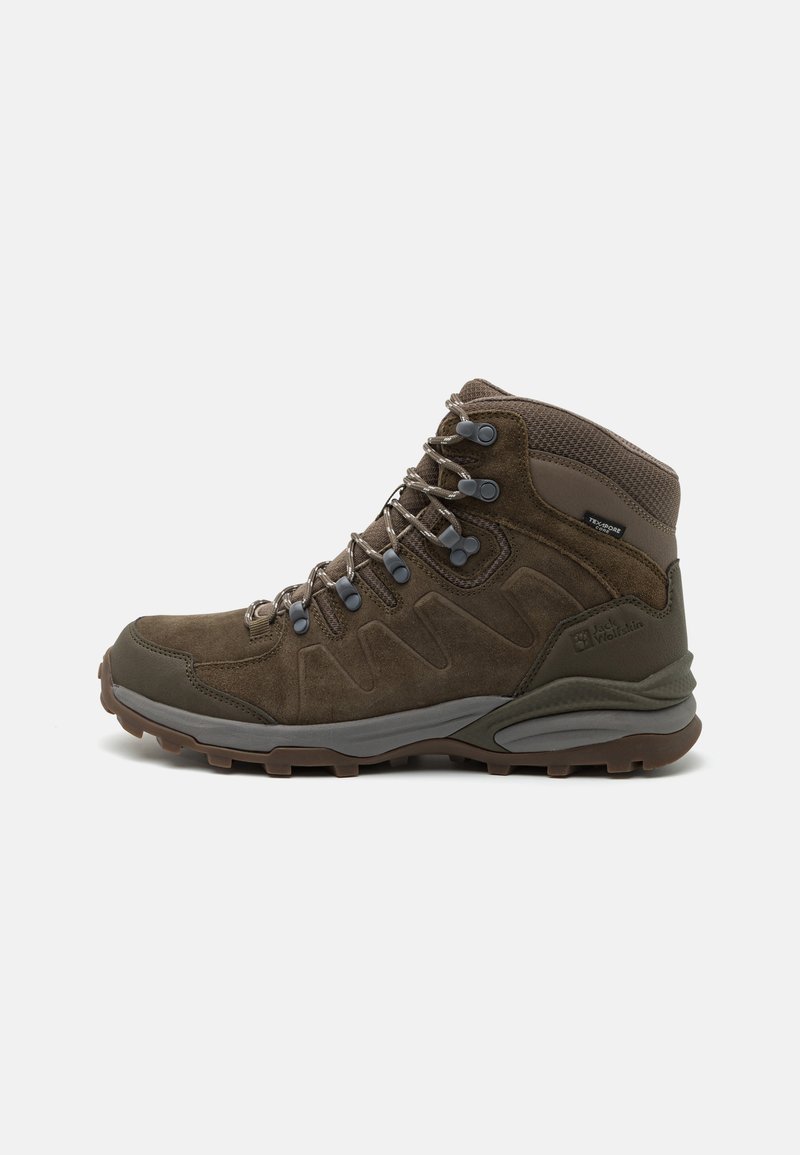 Stivali da trekking marroni con upper in suede, dettagli in mesh, occhielli in metallo per i lacci e suola in gomma con motivi di aderenza.