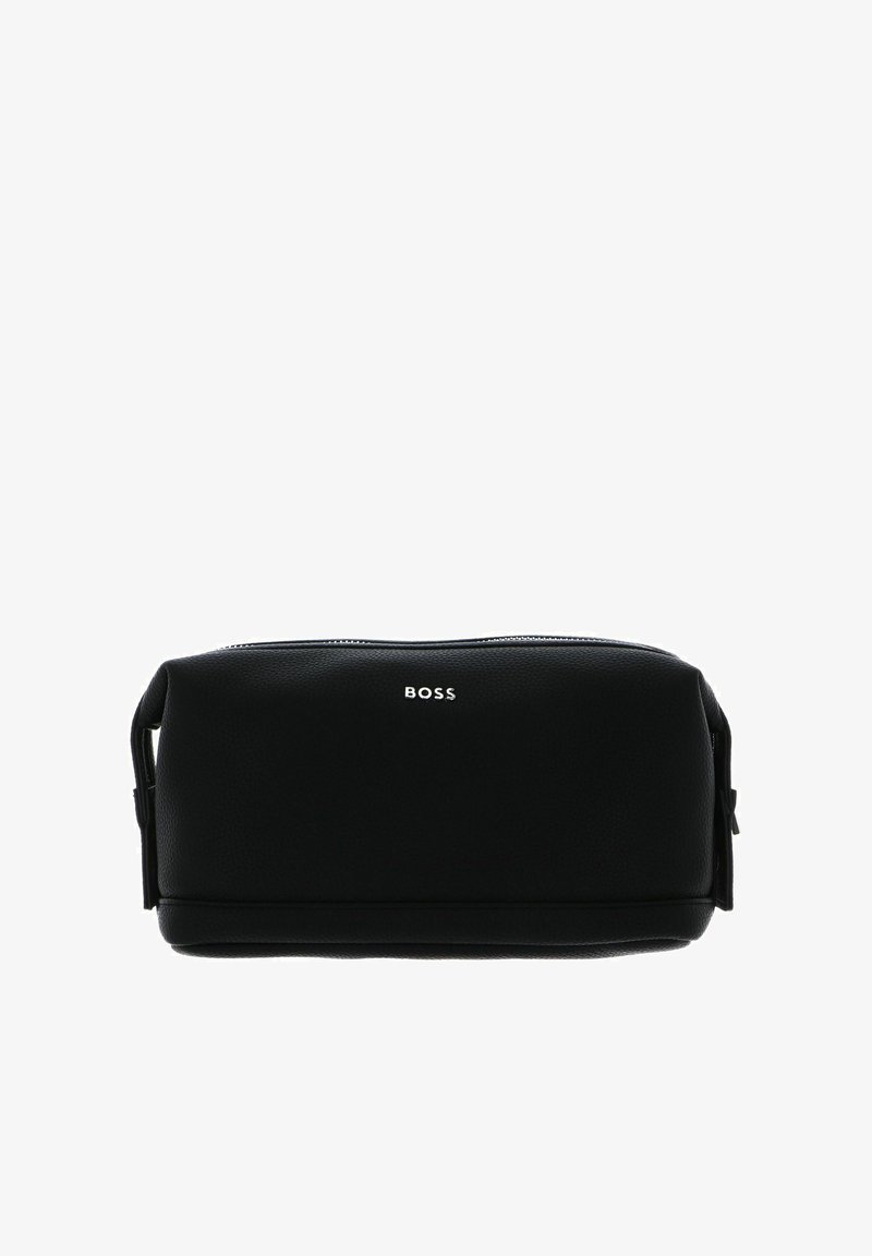 Trousse de toilette en cuir noir avec une finition texturée. Dotée d'une fermeture éclair et du nom de la marque "BOSS" embossé sur le devant.