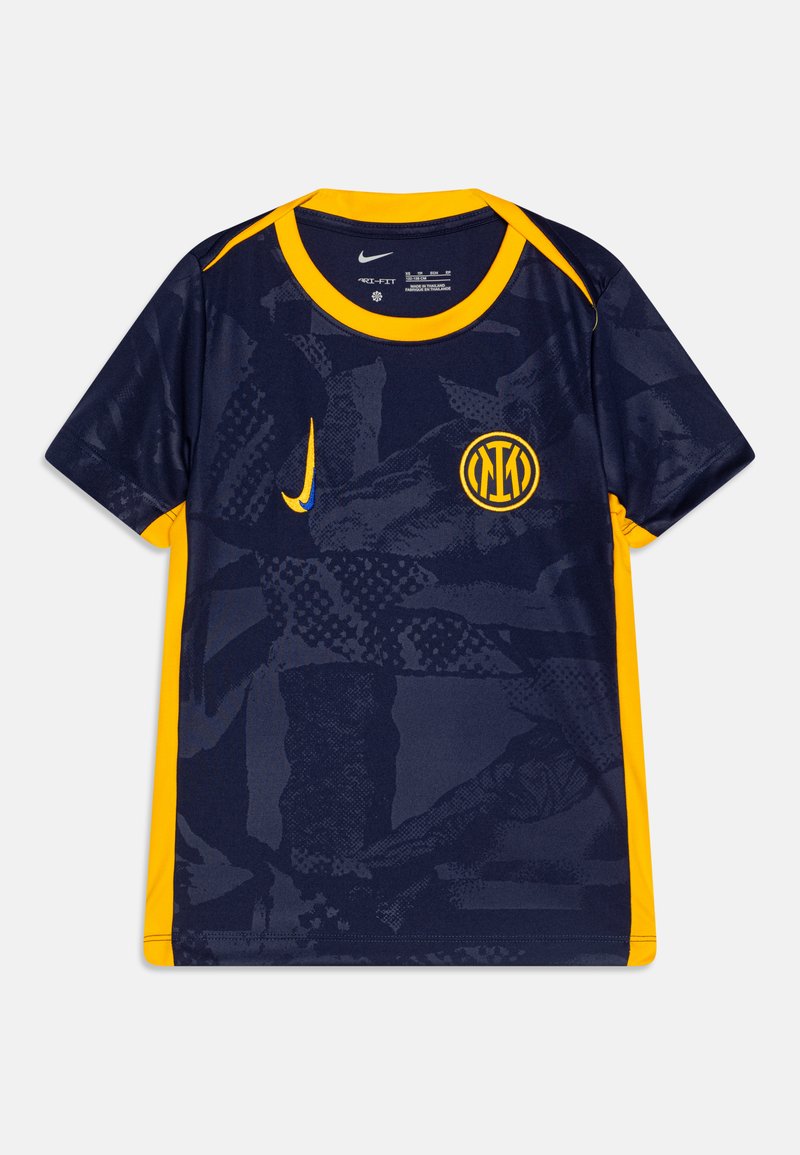 Nike ungdom t-shirt, marinblå med gula accenter. Har en rund krage, korta ärmar och ett strukturerat mönster över hela. Lagets logo framtill.