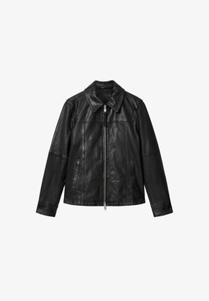Veste en cuir noir avec fermeture éclair à l'avant, deux poches verticales zippées, manches longues et large col.