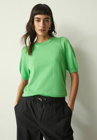 Next - ROUND NECK SHORT SLEEVE - REGULAR FIT - Paprasti marškinėliai - green Miniatiūros vaizdas 1