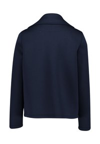 Marineblauer, langärmliger Jacke mit breitem Kragen und glatter Textur. Verfügt über einen geraden Schnitt und ein schlichtes Design, ohne sichtbare Verschlüsse oder Muster.