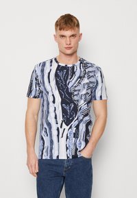 Carlo Colucci UNISEX - Apdrukāts T-krekls - navy blue/offwhite/beige