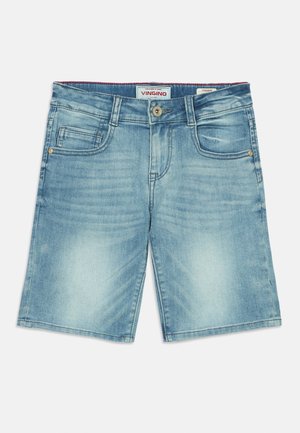 Shorts vaqueros azul claro con botón delantero, trabillas para el cinturón y tres bolsillos delanteros, con detalles descoloridos y desgastados.