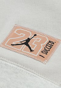 Jordan FUTURE FLIGHT HOODIE - Sweatshirt com capuz - light orewood