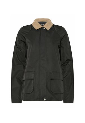 Chaqueta negra de manga larga con cuello marrón claro, cierre frontal de botones a presión y dos grandes bolsillos con solapa en las caderas.