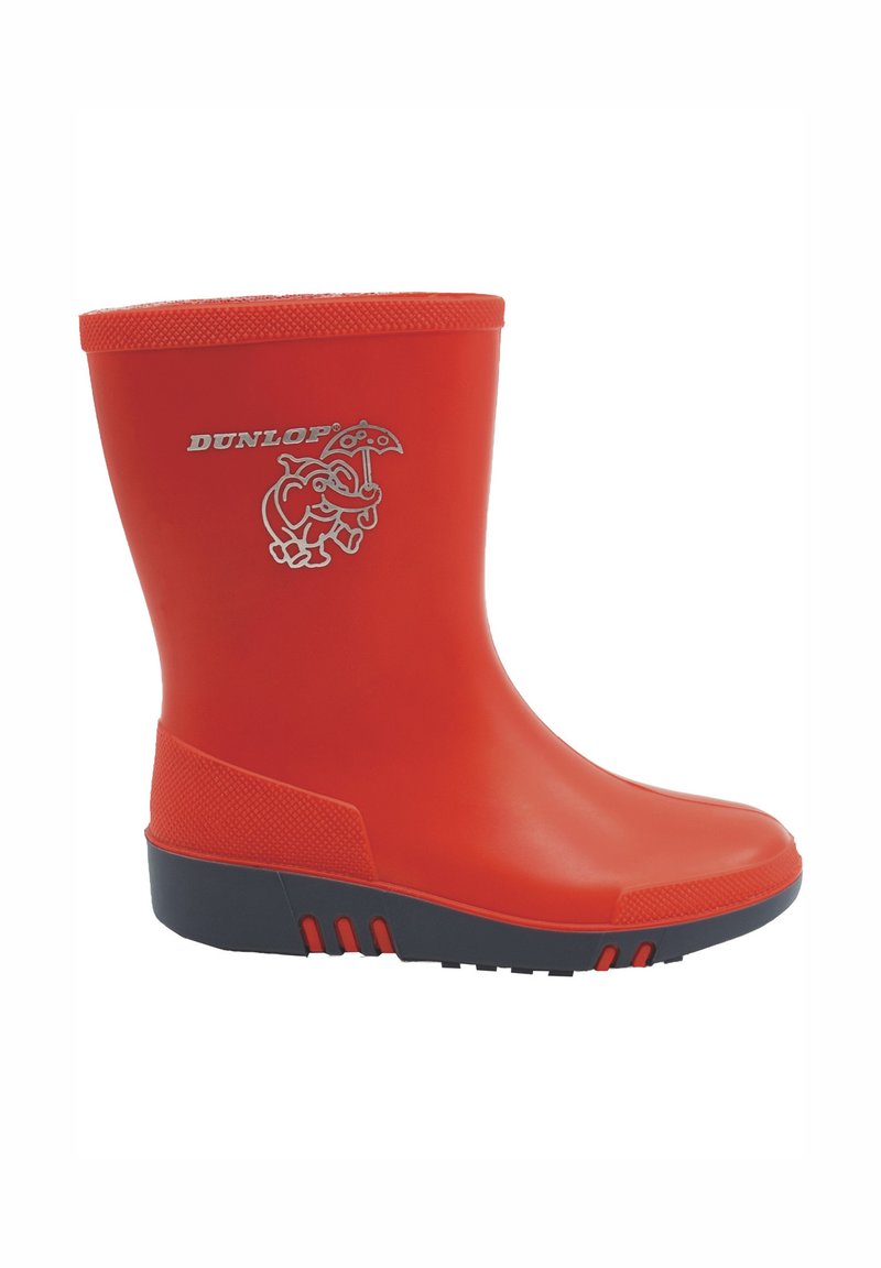 Roter Gummiregenstiefel mit strukturiertem Obermaterial, grauer Außensohle und einem Cartoon-Elefanten-Logo. Verfügt über einen gerippten Schaftbund und Abflusslöcher an der Seite.