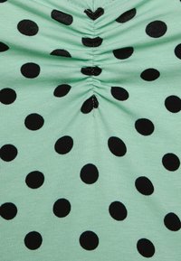 Even&Odd Petite Vestido de malha - green/black