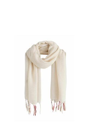 Crèmekleurige zachte sjaal met franjes aan de uiteinden met rode en bruine draden, losjes opgehangen ter presentatie tegen een witte achtergrond.