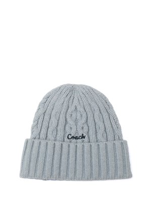 - Czapka