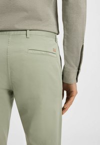 BOSS SLIM - Chinot - open green thirty