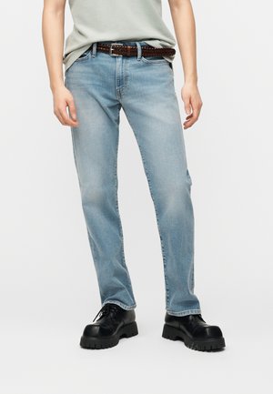 Vaqueros rectos - medium wash