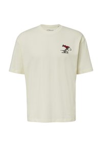 Helles, cremefarbenes T-Shirt mit kurzen Ärmeln und gesticktem Grafikdesign eines Charakters in roter Kleidung. Weicher Baumwollstoff, runder Ausschnitt.