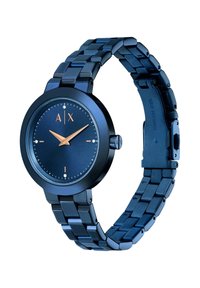 Modra nerjaveča jeklena ura z okroglo obliko, minimalističnim dizajnom, arabskimi številčnicami ter rožnato zlato poudarjenimi kazalci in logotipom.